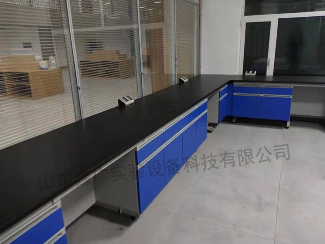 實(shí)驗臺